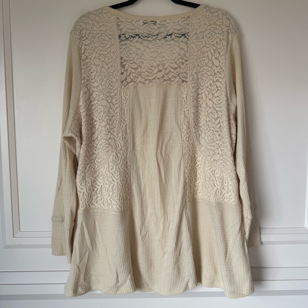 Symmetry womens Scoop Neck Waffle Knit Top size 3X Beige Lace Accent Long Sleeve - Picture 2 of 8